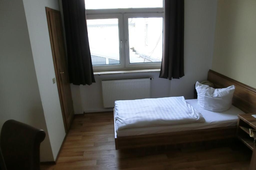 Hotel Schweizer Hof Halle  Habitación foto